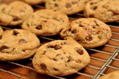 Tasty and Crunchy Chocolate Cookies Recipe