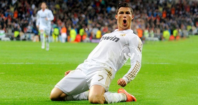 Cristiano Ronaldo kicks his way into history},{Cristiano Ronaldo kicks his way into history